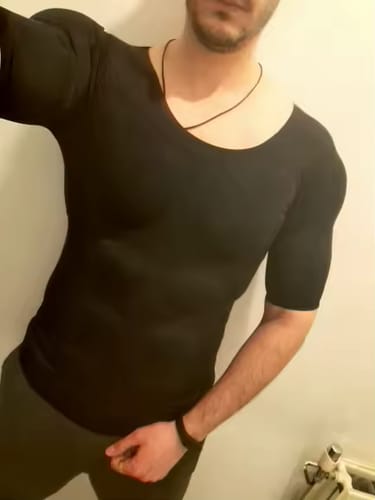 Raúl R.